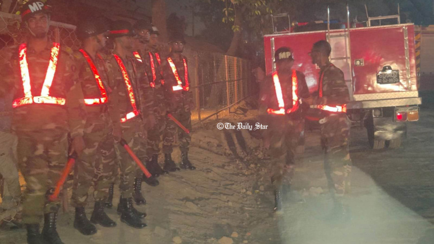 army-at-sitakundu.jpg