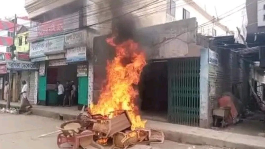 netrakona_bnp_office_ransacked.jpg