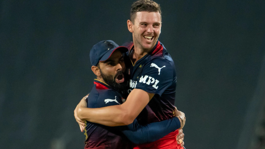 hazlewood-kohli-rcb.jpg