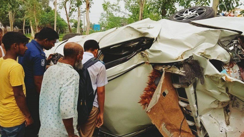 প্রাইভেটকার.jpg
