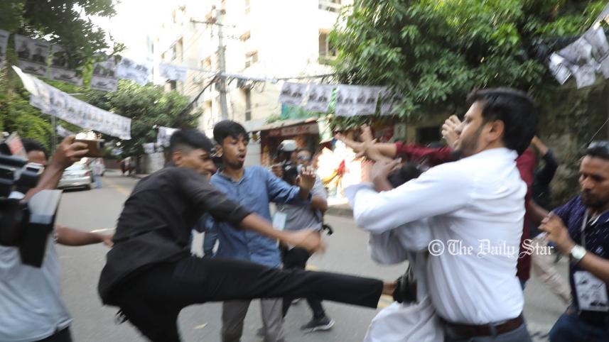 attack_on_hero_alam_7.jpg