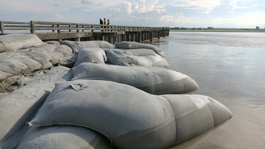 kurigram_wdb_dyke-02.jpg