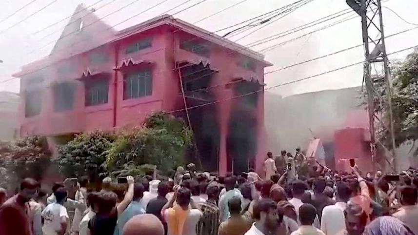 pakistan_arson.jpg
