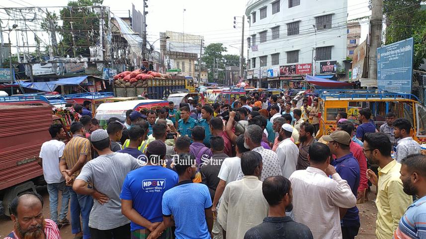 বরিশাল জেলা জাপার আহ্বায়ক অস্ত্রসহ আটক