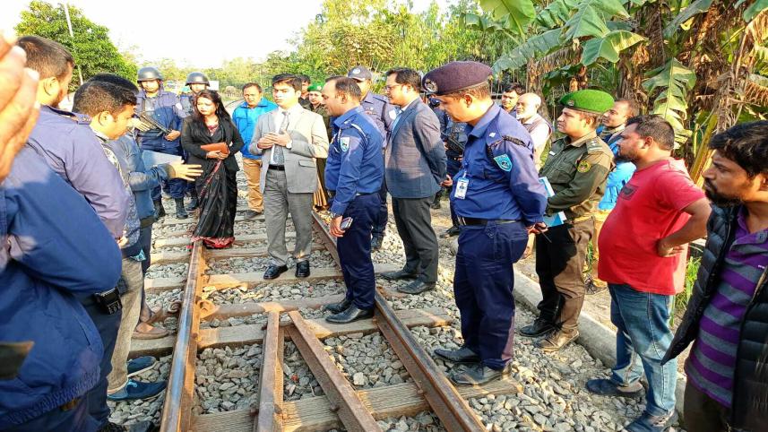 kurigram_rail_line-02.jpg