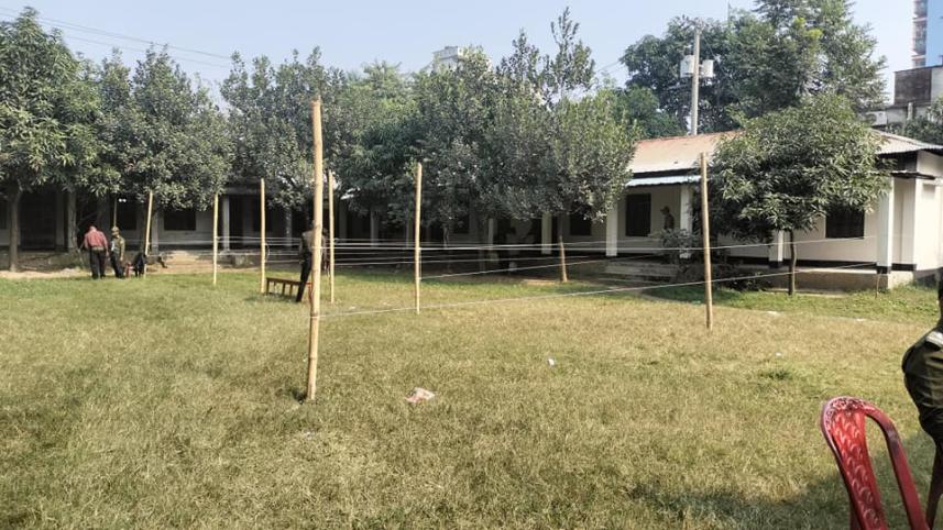 ঢাকা ১৯