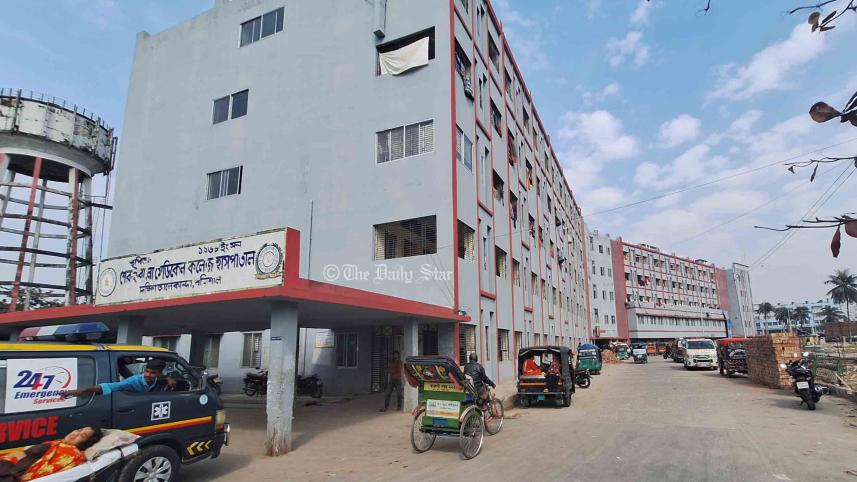 শেবাচিমের বার্ন ইউনিটে শয্যা সংকট, গুরুতর দগ্ধ রোগীদেরও ভর্তি হতে হচ্ছে জেনারেলে