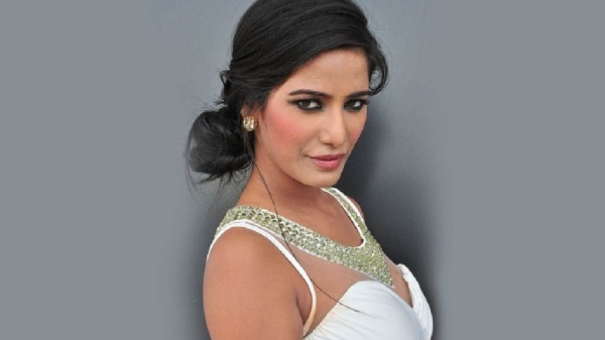 poonam_2.jpg