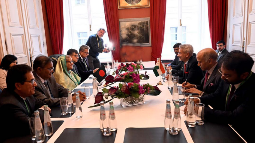 hasina_jaishankar_172.jpg