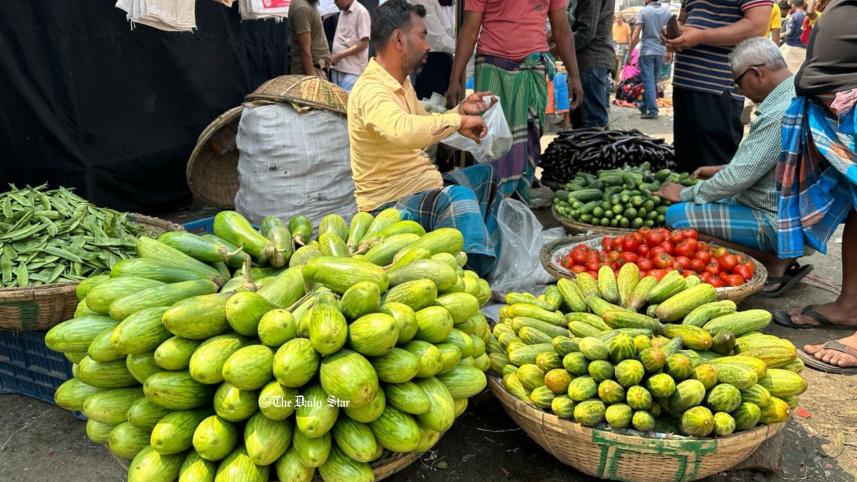 price_of_essentials_in_karwan_bazar.jpg