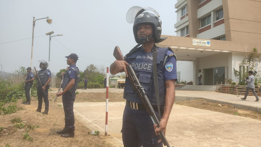 police_thanchi_1.jpg