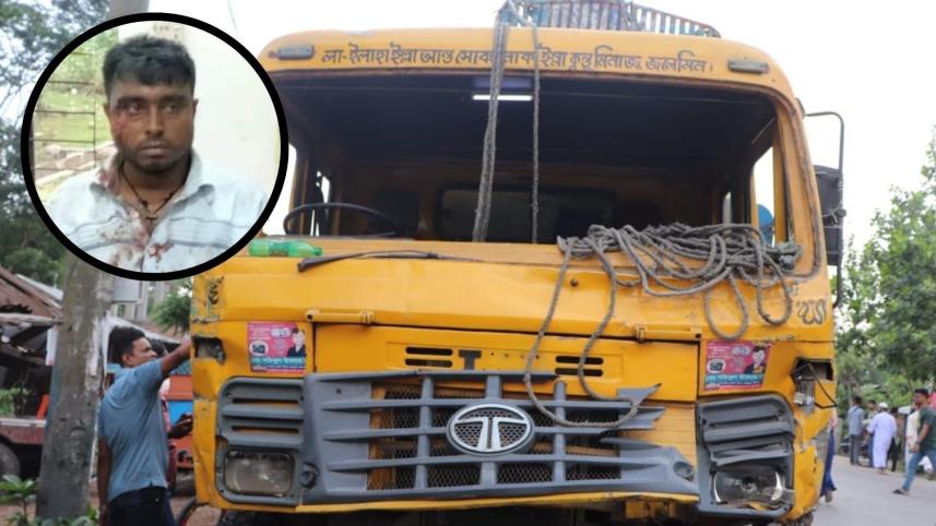 truck_accident_at_jhalokathi_and_driver.jpg