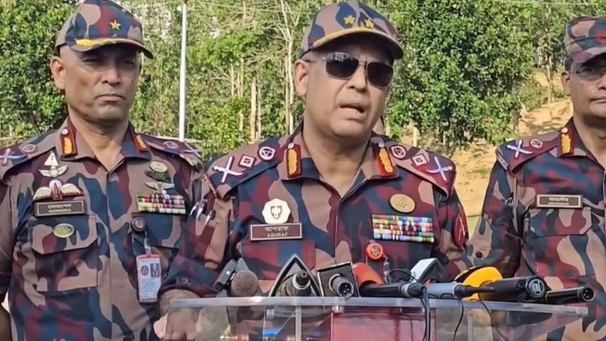 যৌথ বাহিনীর অভিযানের সফলতা আসছে: বিজিবি মহাপরিচালক