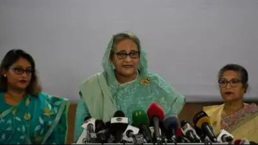 সায়মা ওয়াজেদ, শেখ হাসিনা ও শেখ রেহানা। ছবি: সংগৃহীত