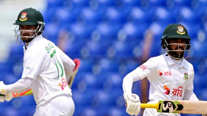 shakib_and_mominul.jpg