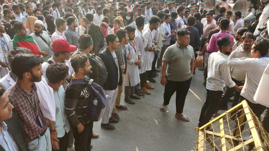 mats_students_protest.jpg