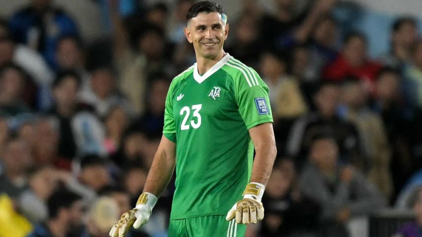 emi-martinez.jpg