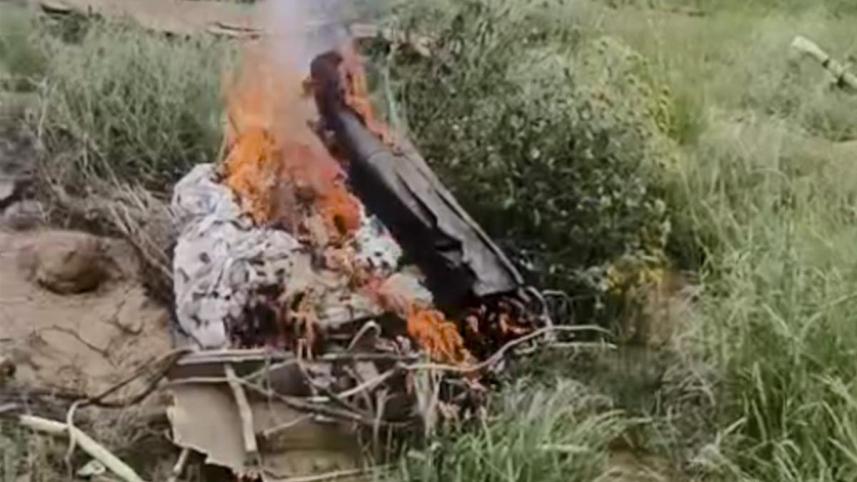 indian_fighter_jet.jpg