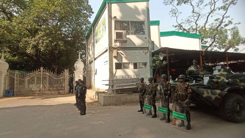 armed-force-palash-khan02.jpg