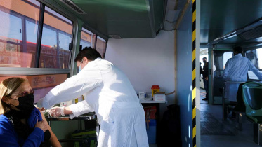 2021-04-07T171904Z_1215067639_RC25RM975UJW_RTRMADP_3_HEALTH-CORONAVIRUS-ITALY.jpg
