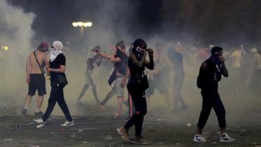 FINAL-PARIS-FANS.jpg