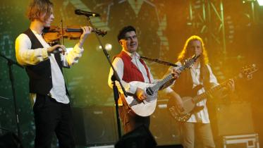 Folk fest-1.jpg