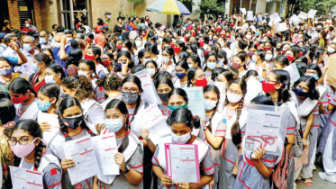 student-get-vaccine_1.jpg
