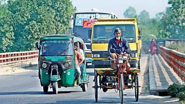 three_wheelers.jpg