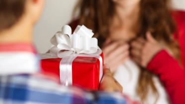 couple-gift_1.jpg