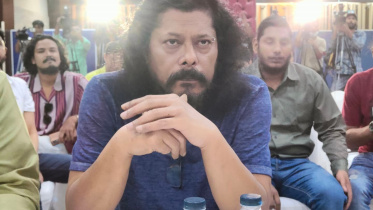 জেমস.jpg