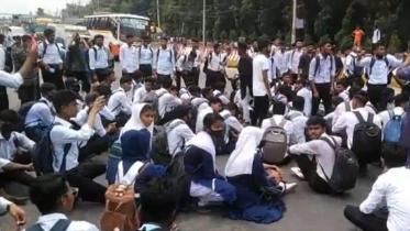 students-protest-for-prophet_ds.jpg