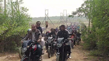motorcycle_showdown_1012.jpg