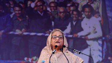 এক দল থেকে এক ব্যক্তির হাতে ক্ষমতা: যা ছিল ‘কার্যত’, এখন তা ‘আইনসিদ্ধ’