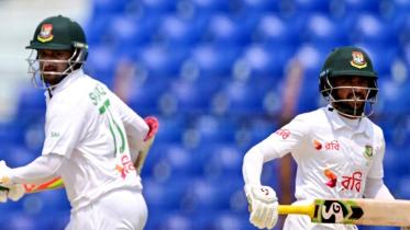 shakib_and_mominul.jpg