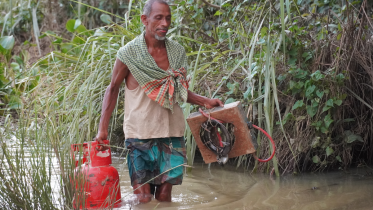 haanttu_paani_bhenge_baarri_phirchen_khuyyaar_ek_graambaasii_.png
