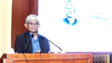 ড. সালেহউদ্দিন আহমেদ,অর্থ উপদেষ্টা,