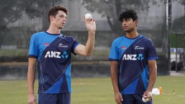 rachin ravindra mitchell santner