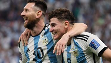 messi_and_alvarez.jpg