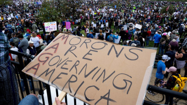 anti-trump_protest_in_washington.jpg