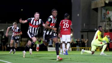 grimsby-town.jpg