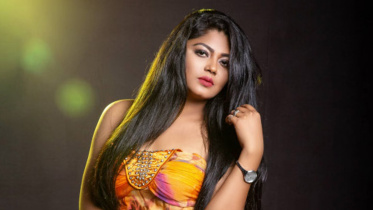 mousumi_hamid2.jpg